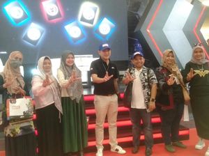 Pendant Marvel Diburu, Nagita Slavina Nggak Mau Ketinggalan!