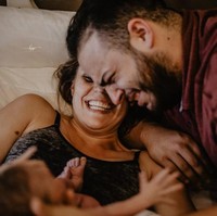 Kasih sayang tulus kepada bayi yang baru lahir terlihat jelas dalam foto-foto yang diabadikannya. Foto: Instagram/@kpphotoinc