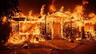 Wajah California Saat Dilanda Kebakaran Hutan Terbesar Tahun Ini