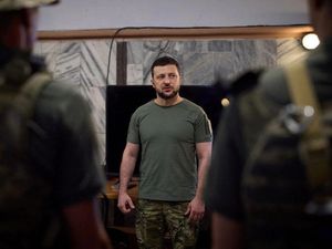 Ukraina Dihujani Rudal, Zelensky: Rusia Ingin Hapus Kami dari Bumi!