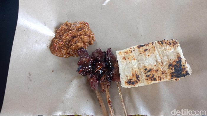 Sate Maranggi Tata di Subang.