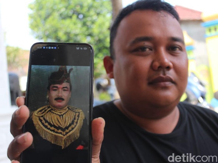 seniman ludruk cak mukadi meninggal