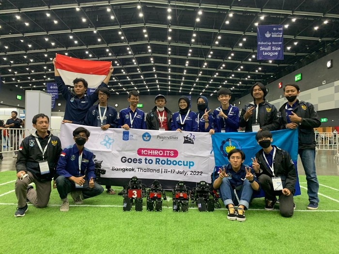 Tim Robotika ITS borong juara internasional di Thailand