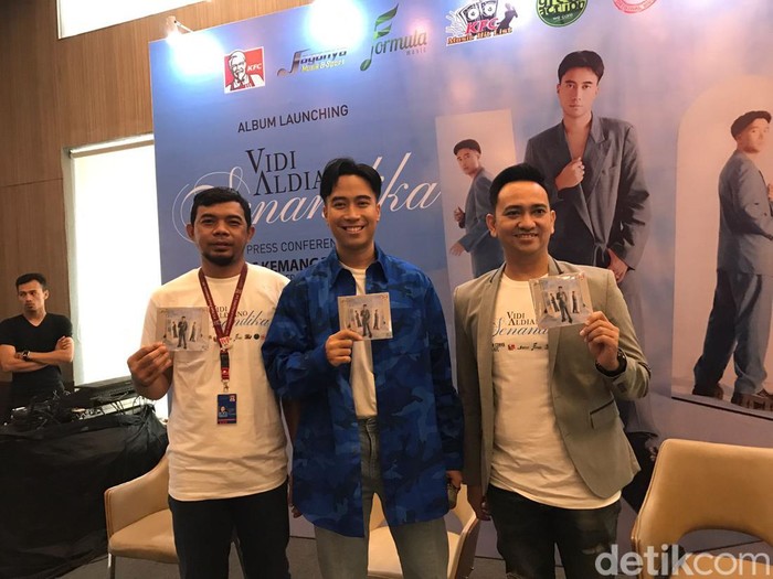 Vidi Aldiano luncurkan album baru.