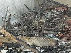 4 Ruangan Mapolsek Purwosari Pasuruan Terbakar, 7 Motor-4 Komputer Ludes