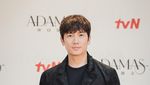Tanda Cinta Jisung di Jumpa Pers Drakor Adamas