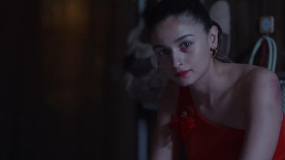 Alia Bhatt Jadi Istri Tersakiti di Serial Netflix Darlings