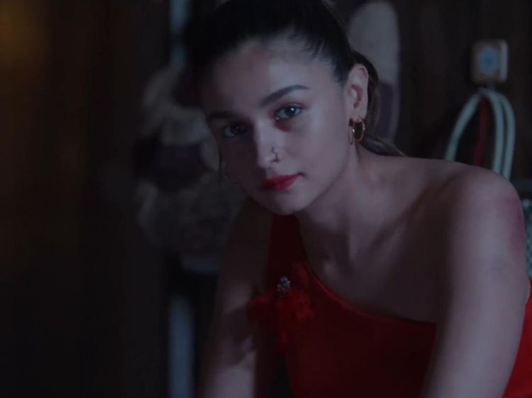 Alia Bhatt Jadi Istri Tersakiti di Serial Netflix Darlings