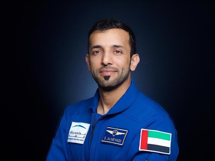 Uni Emirat Arab (UEA) mengumumkan akan mengirimkan astronaut Sultan Al Neyadi ke Stasiun Luar Angkasa Internasional (ISS). Menariknya, Sultan akan menoreh sejarah sebagai astronaut Arab yang hidup lama di antariksa.