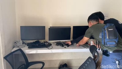 Potret Penggerebekan Sindikat Judi Online di Tangerang