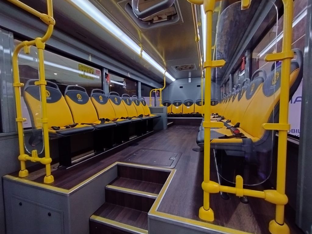 Bus listrik hasil kerja sama Universitas Indonesia dengan PT Mobil Anak Bangsa (MAB)