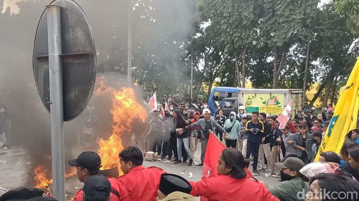 Demo tolak RKUHP yang berujung ricuh di Probolinggo