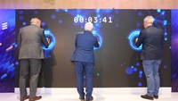 Kantor tersebut diresmikan secara langsung oleh President and CEO of Ericsson, Borje Ekholm, Head of Market Area South East Asia, Oceania and India, Nunzio Mirtillo, dan Head of Ericsson Indonesia, Jerry Soper.