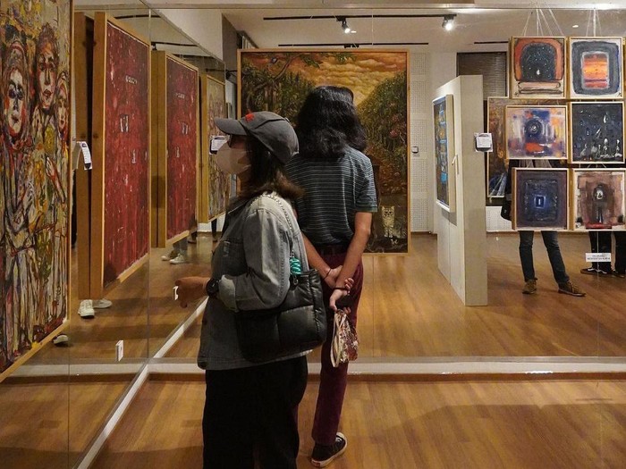 Penikmat seni merapat! Surabaya tak hanya punya wisata kuliner dan religi, tapi juga wisata seni.