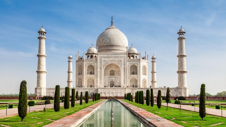 Ilustrasi Negara Paling Indah di Dunia Taj Mahal, India