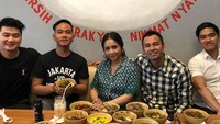 Foto: detikfood,Instagram @kaesangp, YouTube Arnold Poernomo, dok. Mangkookku & Goola
