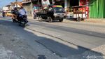Lubang Berbahaya di Jalan Cicalengka-Majalaya Akhirnya Ditambal