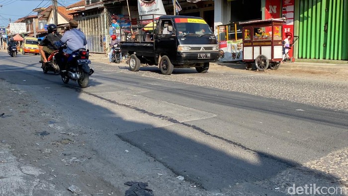 Kondisi Jalan Majalaya-Cicalengka di kawasan Tanjunglaya kini telah diperbaiki