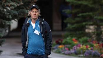 Ini adalah Alex Karp, CEO Palantir Technology. Konferensi ini membahas isu-isu global terkini. Menurut sumber, yang banyak dibahas tahun ini adalah mengenai politik global, bioteknologi sampai kesehatan mental. Foto: Getty Images