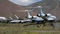 Elite Global Adakan Pertemuan Rahasia, Ratusan Jet Pribadi Lalu Lalang