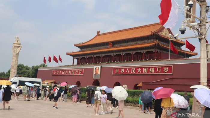 Kota Terlarang China, Merah Putih Berkibar Saat Jokowi ke China Kota Terlarang China, Merah Putih Berkibar Saat Jokowi ke China