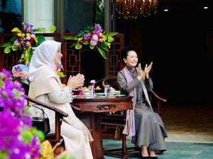 Keakraban Iriana Widodo-Madam Peng Liyuan Saat di Tiongkok