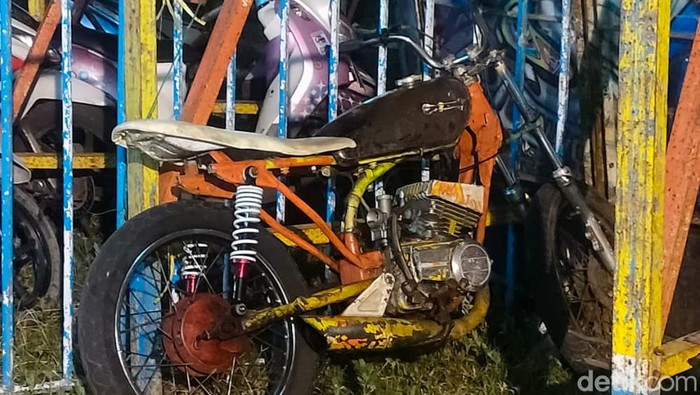 Motor Tong Setan di Jember