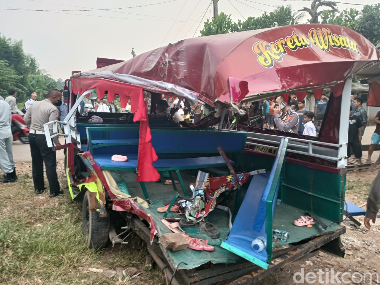 Odong-odong Tertabrak KA di Serang, Berikut 6 Fakta Sejauh Ini
