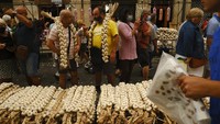 Bawang putih menjadi salah satu tumbuhan yang paling terkenal di Spanyol. Pasar ini menjadi tempat berkumpul penghasil bawang putih dari seluruh Spanyol.  