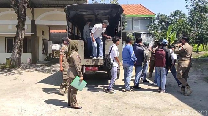 Pelajar di Lamongan terjaring razia kasih sayang