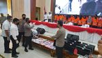 Potret Penggerebekan Sindikat Judi Online di Tangerang