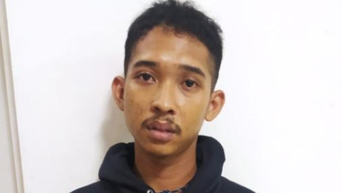 Pembunuh wanita teman kencan di Jakpus ditangkap di KRL Stasiun Palmerah, Jakarta Barat, Senin (25/7/2022).