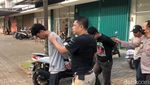 Potret Penggerebekan Sindikat Judi Online di Tangerang