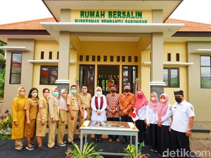 Peresmian Rumah Bersalin di Desa Sarongan, Banyuwangi
