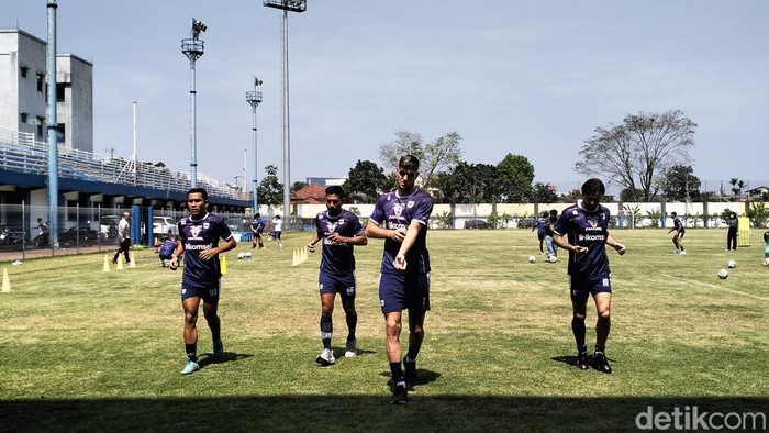 Persib Bandung berlatih di Stadion Sidolig, Kota Bandung