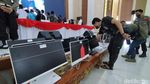 Potret Penggerebekan Sindikat Judi Online di Tangerang