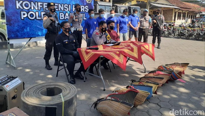 Polres Bantul jumpa pers kasus judi sabung ayam, Selasa (26/7/2022).