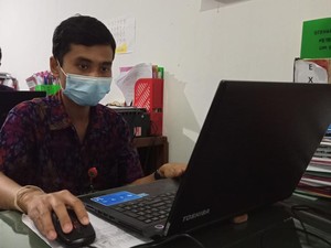 Kisah Para Penyandang Disabilitas Bekerja di Dinsos Tabanan