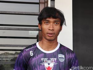 Jabar Hari Ini: Shin Tae-yong Lirik Robi Darwis
