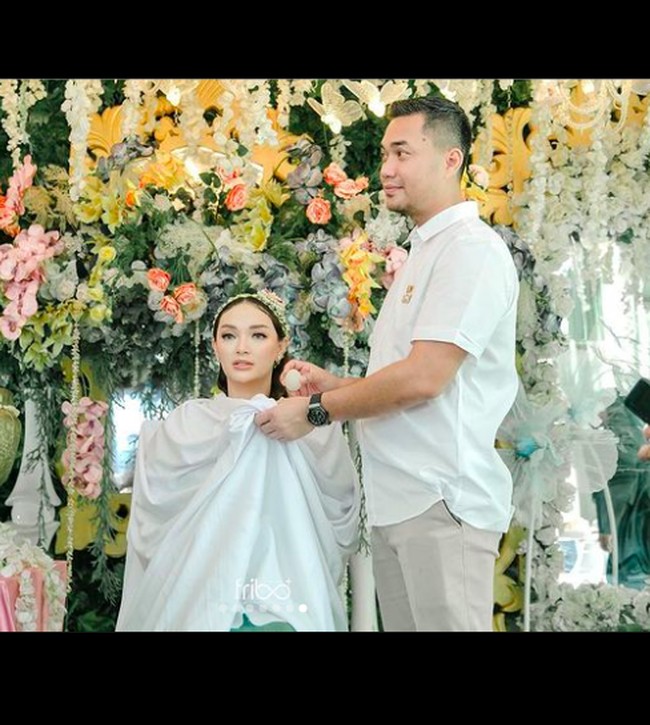 Sirajuddin Mahmud kini diminta untuk bertanggung jawab atas anak yang sempat dikandung model Inez Gonzales. Usia anak Ines kabarnya hanya selang satu bulan dari anak pertama Zaskia Gotic. Foto: dok. Instagram Fotografer @friboplus