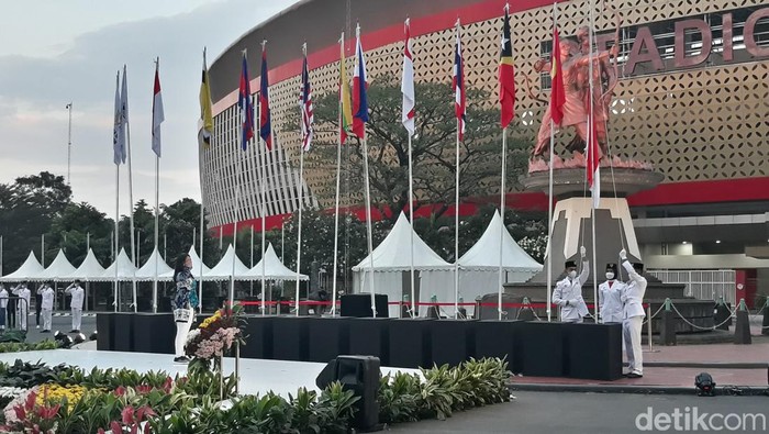 Indonesia secara resmi menyambut kedatangan kontingen ASEAN Para Games dari 10 negara. Penyambutan dilakukan dengan mengibarkan 11 negara peserta ASEAN Para Games di halaman Stadion Manahan Solo, Rabu (27/7/2022).