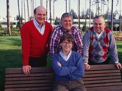 Foto Langka Bill Gates Muda yang Belum Pernah Anda Lihat