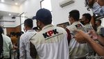 Vonis Praperadilan Maming Dipantau Petugas Berbaju KPK, Ini Fotonya