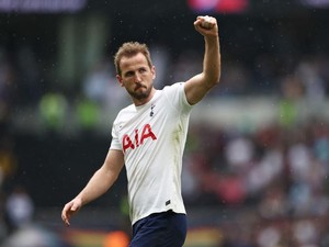 Dua Opsi Tottenham Lepas Harry Kane