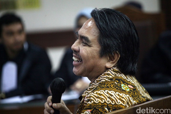 Ade Armando dihadirkan jaksa sebagai saksi sidang kasus pengeroyokan kepada dirinya di Pengadilan Negeri Jakarta Pusat (PN Jakpus). Ade Armando buka suara momen kejadian tersebut.