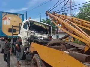 4 Kendaraan Kecelakaan Beruntun di Jalinsum Asahan