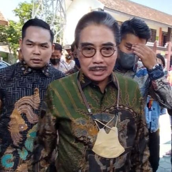 Kuasa Hukum Terdakwa Bos SPI Kota Batu, Hotma Sitompul