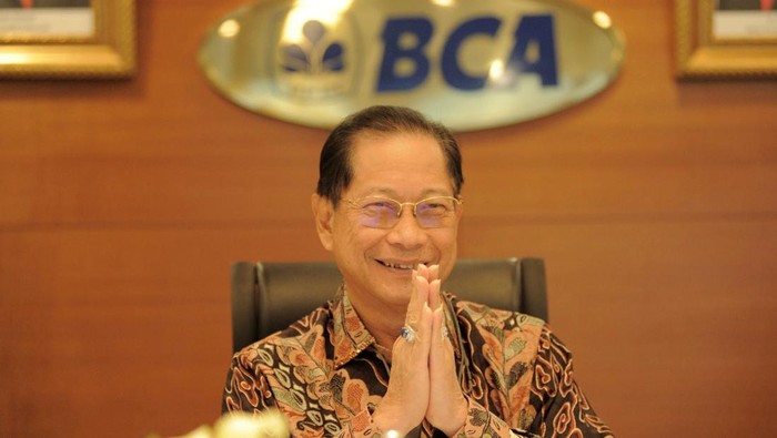 Laba BCA Naik 24% di Semester I-2022 Kinerja PT Bank Central Asia Tbk (BCA) tumbuh pada semester I-2022. Perseroan mencatat laba bersih sebesar Rp 18 triliun pada semester I-2022, naik sebanyak 24,9% yoy.
