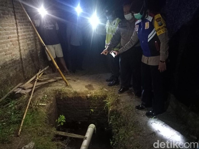 Lokasi balita di Kediri terperosok