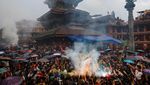 Melihat Keseruan Bakar Patung Setan di Festival Ghantakarna Nepal